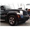 Image 33 : E2 --  2008 JEEP LIBERTY SPORT 4X4, Black, 232221