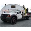 Image 2 : 0A --  2005 FORD F450 SUPER DUTY  DIESEL FLAT DECK DUALLY, White, 314649 KM