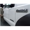 Image 75 : 0A --  2005 FORD F450 SUPER DUTY  DIESEL FLAT DECK DUALLY, White, 314649 KM