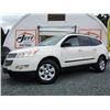 Image 1 : D2 --  2011 CHEVROLET TRAVERSE LS, White, UNKNOWN KMS