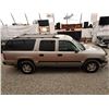 Image 11 : A10 --  2001 CHEVROLET SUBURBAN 1500, Brown, 316875 KM