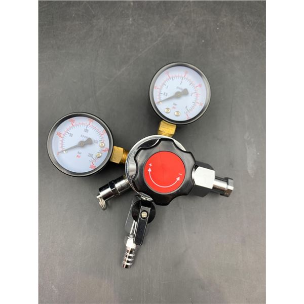 EN567 Dual Pressure Gauge