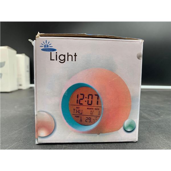Light Up Digital Alarm Clock-Glowing LED