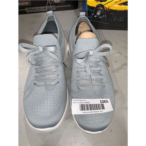 Sketchers air cooled ladies shoes size 7