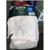 Image 1 : Roots home plush blanket queen size