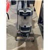 Image 2 : Shark corded vacuum