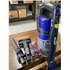 Image 2 : Shark cordless vacuum