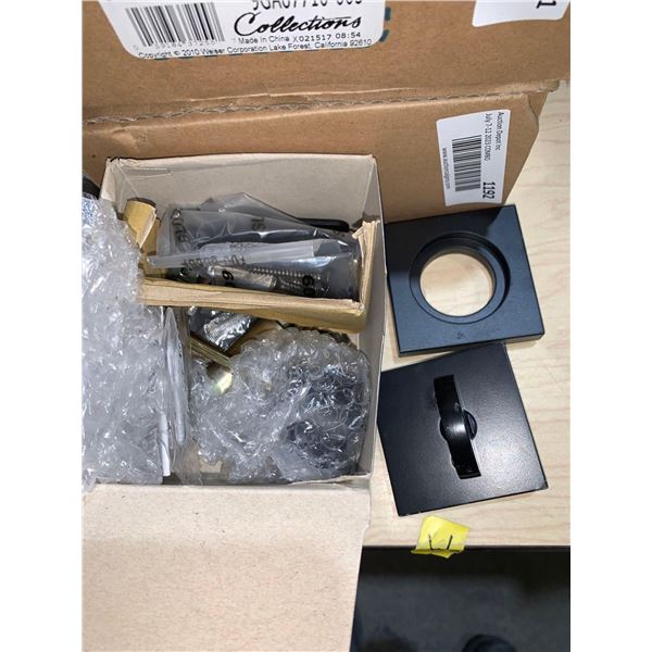 Single deadbolt iron black