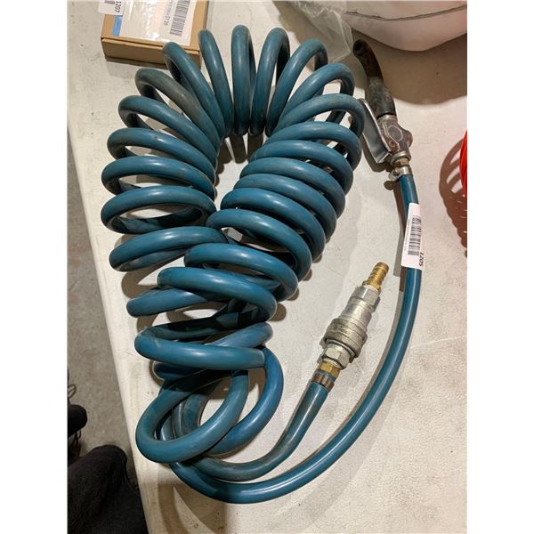 Coiled air compressor hose