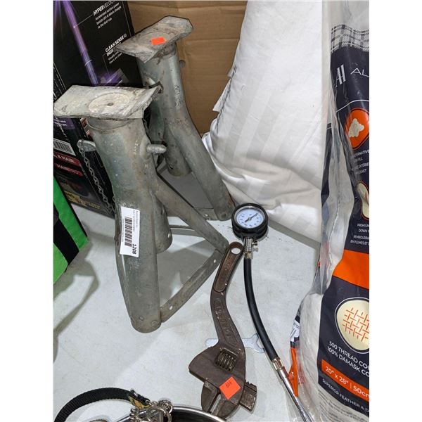 Lot of 4 Car jacks, adjustable wrench and pressure gauge