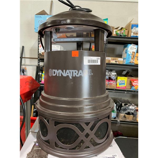 Dyna trap XL Mosquito Trap OUT OF BOX