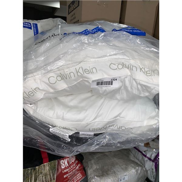 Calvin Klein Pillows set of 2 Queen