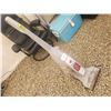 Image 1 : Hoover Scrubber & Dirt Devil Vacuum