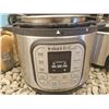 Image 2 : Microwave, Crock Pot & Instant Pot