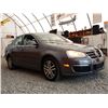 Image 8 : D6 --  2006 VW JETTA , Grey, 177224 Kms
