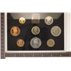 Image 2 : 1983 UNITED KINGDOM 8 COIN PROOF SET. IN ORIGINAL