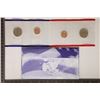 Image 2 : 1999 P & D SBA DOLLAR UNC SET WITH ENVELOPE