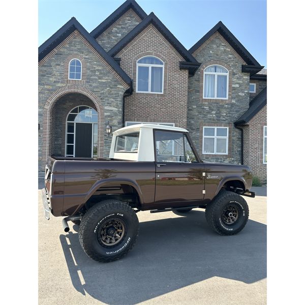 1972 FORD BRONCO HALF CAB CUSTOM