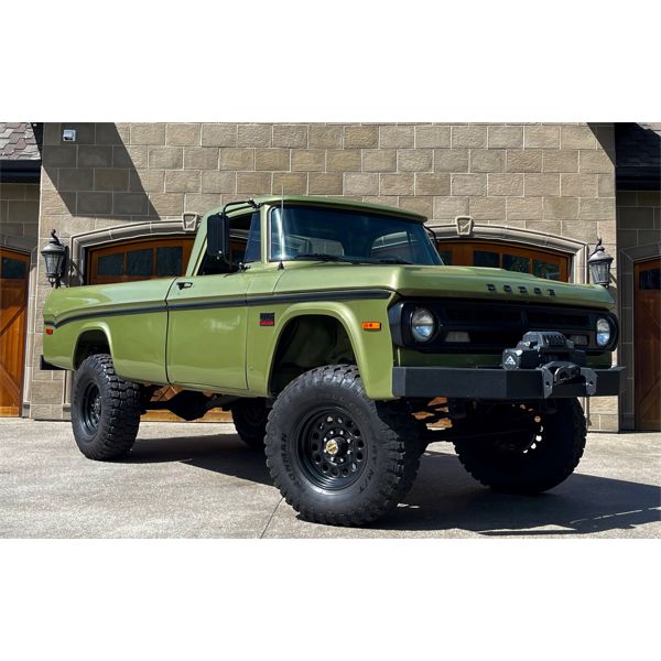 1970 DODGE POWER WAGON CUSTOM