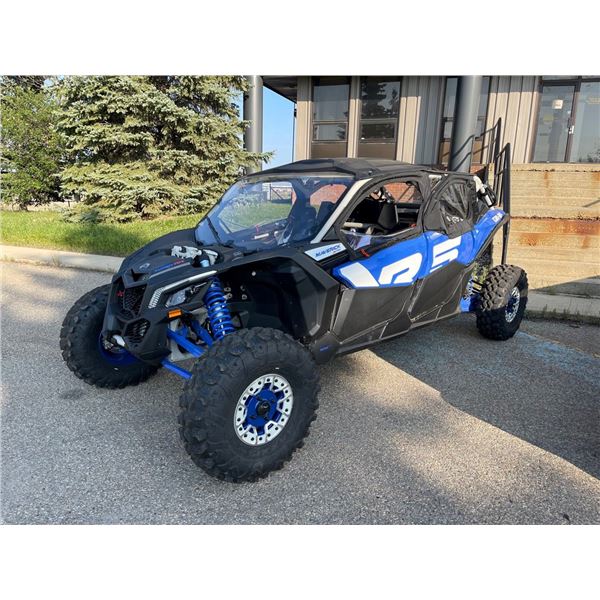 2023 CAN-AM MAVERICK