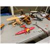 Image 2 : 6 ASSORTED MODEL AIRPLANES