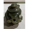 Image 2 : MOTTLED GREEN JADE TEAPOT ORNAMENT