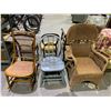 Image 1 : 3 ASSORTED CHAIRS