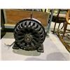 Image 1 : ANTIQUE CAST IRON MOTOR