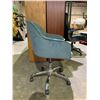 Image 2 : BLUE ROLLING OFFICE CHAIR