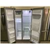 Image 2 : FRIDGIDAIRE STAINLESS STEEL SIDE BY SIDE FRIDGE WITH ICE AND WATER