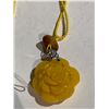 Image 2 : NEPAL SYNTHETIC BEESWAX PENDANT WITH STAR RING