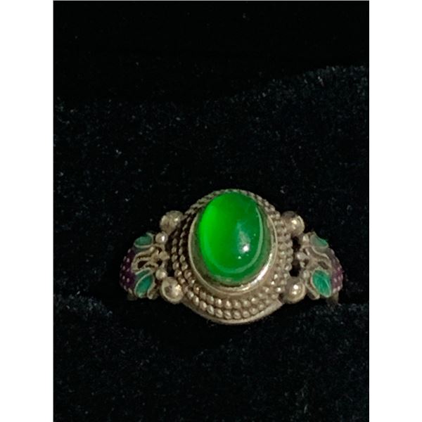 BURMESE SPINACH GREEN JADEITE RING