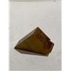 Image 2 : TRIANGULAR YELLOW TENWAN STONE SEAL