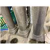 Image 3 : 3 MATCHING COLUMNS APPROX 10'