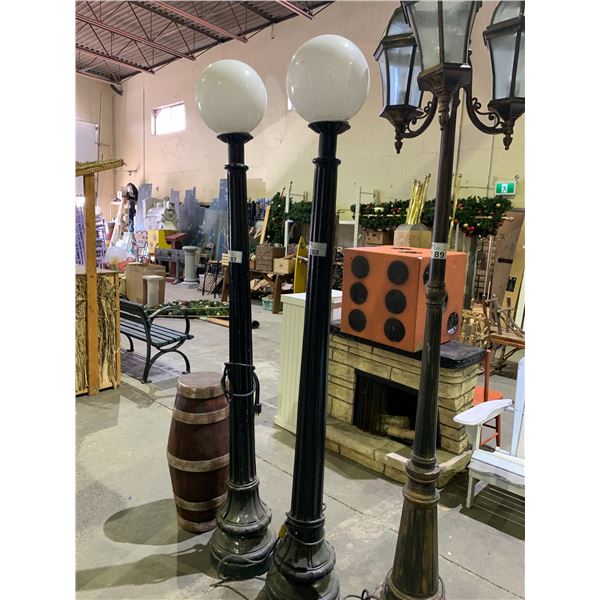 CAST ALUMINUM  LAMP POST APPROX 88 