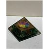 Image 2 : GREEN AVENTURINE ORGONITE PYRAMID RETAIL $389