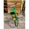 Image 3 : GREEN & YELLOW E-BIKE WITH BATTERY, KEY & CHARGER (KEY HAS ISSUES)