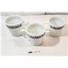 Image 2 : Corning Pyrex Blue Onion Mugs