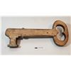 Image 2 : Key Shaped Wood Key Holder 7 3/8” x 16 1/4”