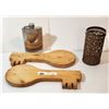 Image 2 : Wood Keys Flask and Ornate Candle Holder