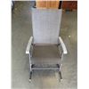 Image 2 : FOLDING LOUNGE CHAIR