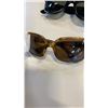 Image 2 : 2 PAIRS AUTHENTIC RAY BAN SUNGLASSES
