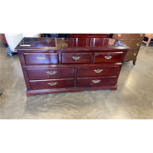 BROWN 7 DRAWER DRESSER WITH MATCHING NIGHTSTAND