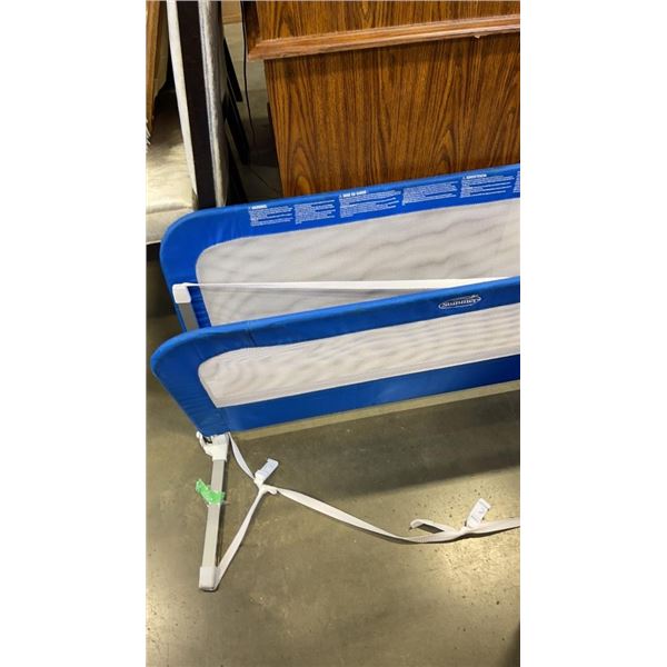 2 TODDLER SAFETY BED RAILS