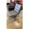 Image 2 : NEW NATUZZI GENUINE LEATHER BUTTONBACK SWIVEL CHAIR RETAIL $800