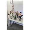 Image 1 : LOT OF METAL FLOWER DISPLAYS