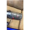 Image 2 : DYSON CYCLONE V11 ABSOLUTE CORDLESS STICK VACUUM TESTED AND WORKING GASKET IS LOOSE - RETAIL $1195