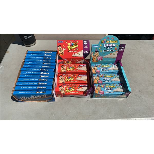 LOT OF GOOBERS MILK CHOCOLATE AND FRUITY PEBBLES CANDY BARS - BB AUG 2023