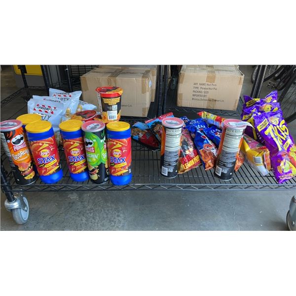 LOT OF RAP SNACKS, CHIPS, SNACK FOODS AND RAMEN NOODLES - BB 2022/2023