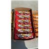 Image 3 : LOT OF CANDY BARS YORKIE, ABBA - ZABBA  AND WHOSEEWHATZIT- BB 2022